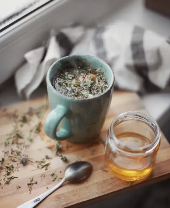organic tea with honey